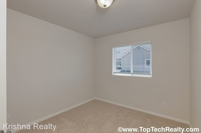 Building Photo - 3 br, 2.5 bath House - 7296 NW 164th Ave