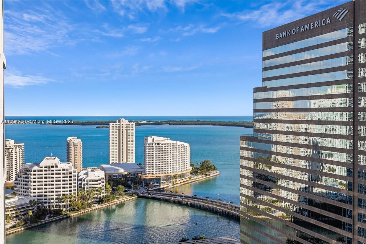 Foto principal - 500 Brickell Ave