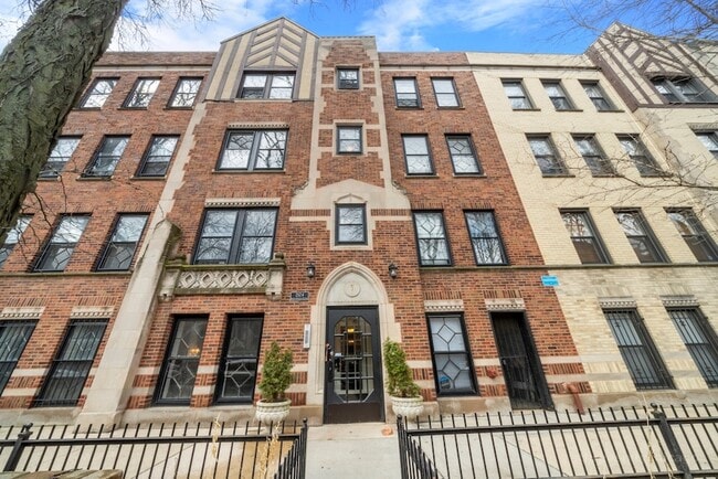 Photo - 2124 N Hudson Avenue Unit 104 Apartment