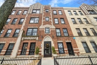 Building Photo - 2124 N Hudson Ave