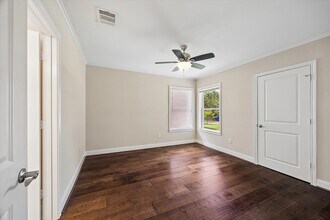 Building Photo - 9407 Cranleigh Ct