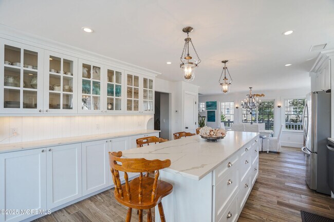 Foto del edificio - 229 1st Ave