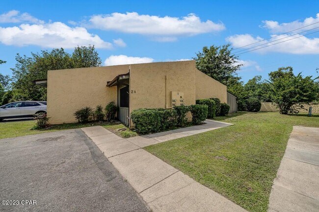 Foto del edificio - 1025 W 19th St