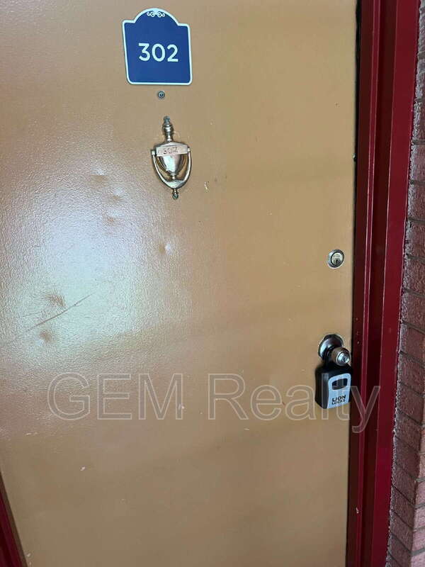 Foto del edificio - 14404 Gemstone Dr