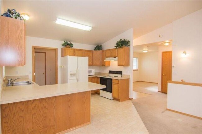 Building Photo - 2 bedroom in Billings MT 59105