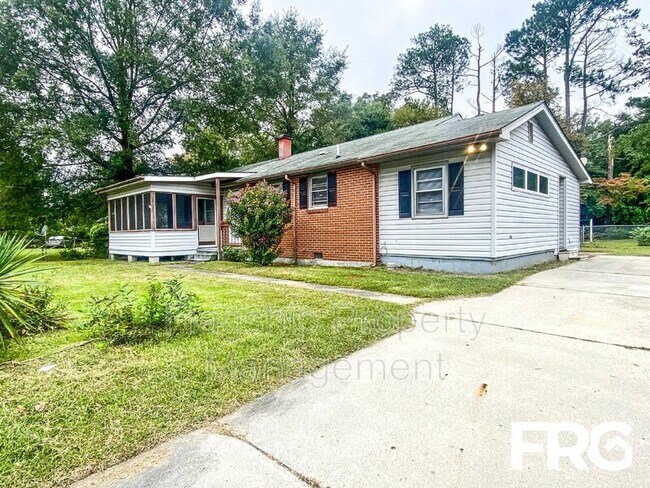 Building Photo - 405 Dove Pl