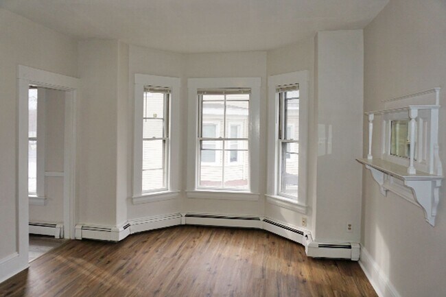 Foto del edificio - 37 Maple St