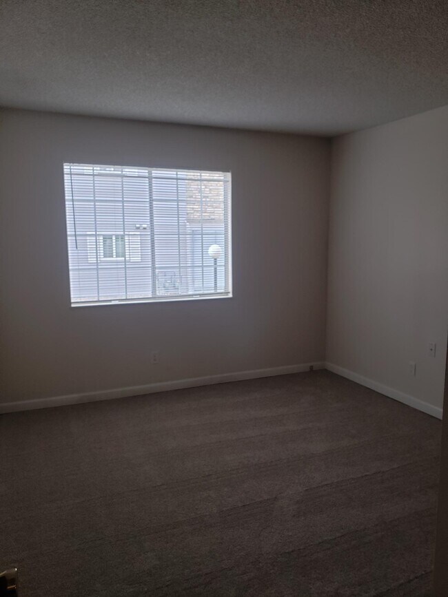 Photo - 13352 E Jewell Ave Apartment