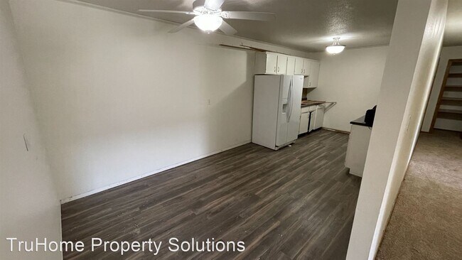 Building Photo - 2 br, 1 bath House - 1702 22nd Ave S #212