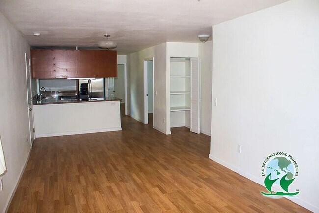 Foto del edificio - 2483 Kapiolani Blvd