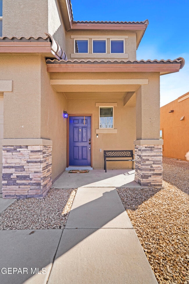 Foto del edificio - 13514 Bradford St