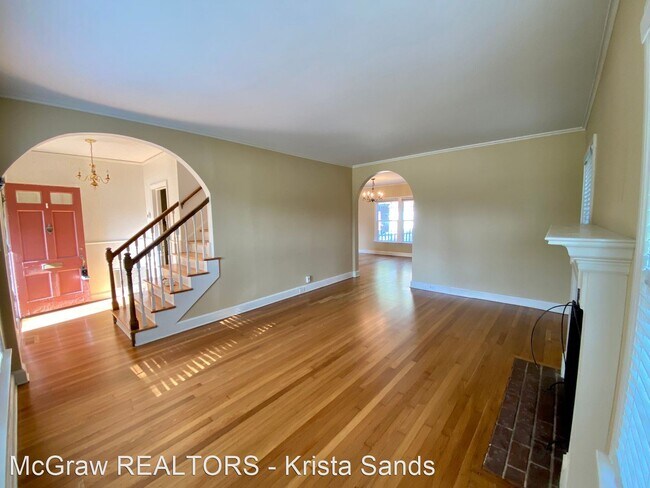 Building Photo - 3 br, 1.5 bath House - 2539 S. Cincinnati ...