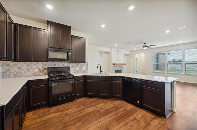 Foto del edificio - 705 Vaughn St