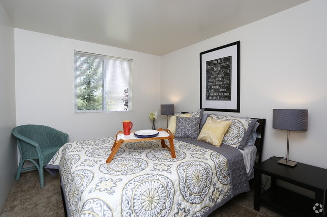 2 BR-Bedroom - Tamaron Ranch