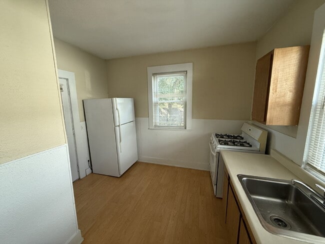 Foto del edificio - NW Side 1BR under $1000
