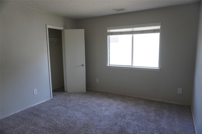 Foto del edificio - 4727 Live Meadow Ln