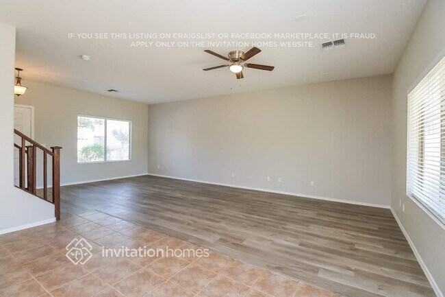 Foto del edificio - 1559 E Megan Dr