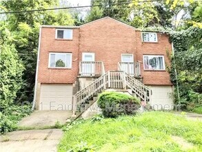 Building Photo - 2020 Lindsay Rd