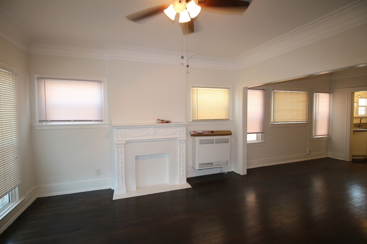 FRONT LIVING ROOM 3 - 3836 S Figueroa St