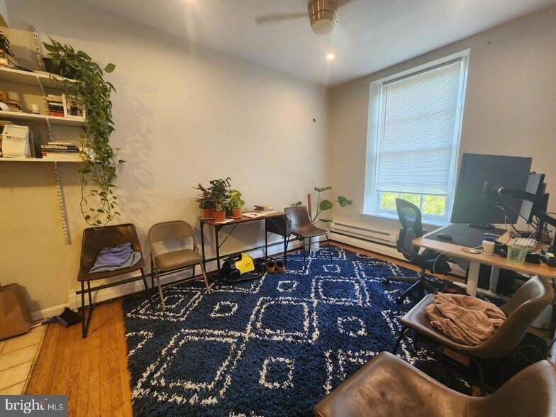 Foto principal - 322 S 11th St