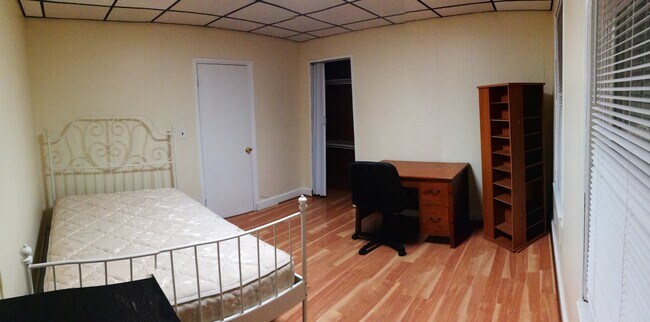 Building Photo - 249 Boston Ave