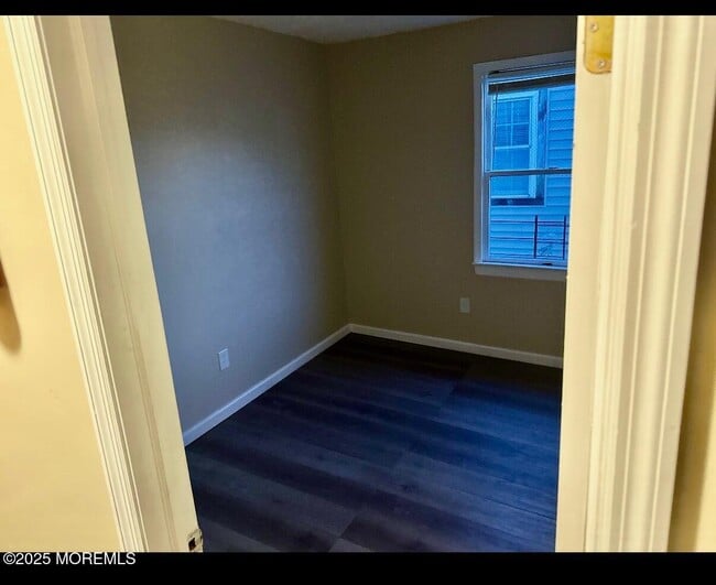 Foto del edificio - 39 Sampson Ave