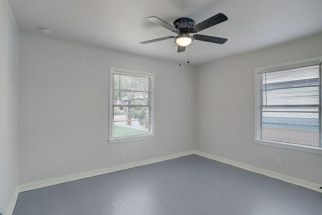 Foto del edificio - 1009 15th Ave N