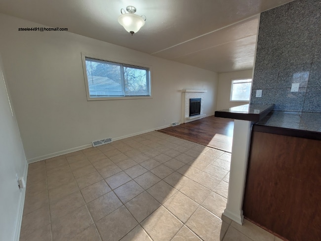 Foto del edificio - 1213 Wilroy Rd