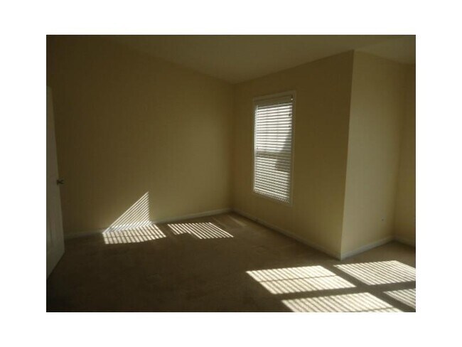 Building Photo - 3151 Millington Pl