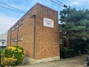 Building Photo - 5108 S Dawson St