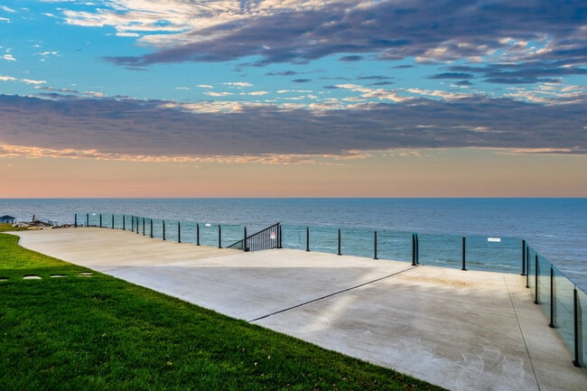 Foto del edificio - 32414 Lake Rd