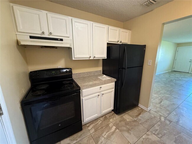 Foto del edificio - 2744 Botts Landing Rd