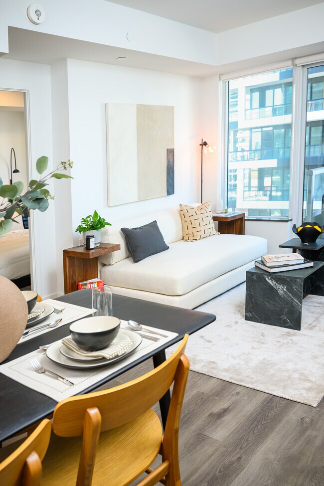 Building Photo - Story of Midtown