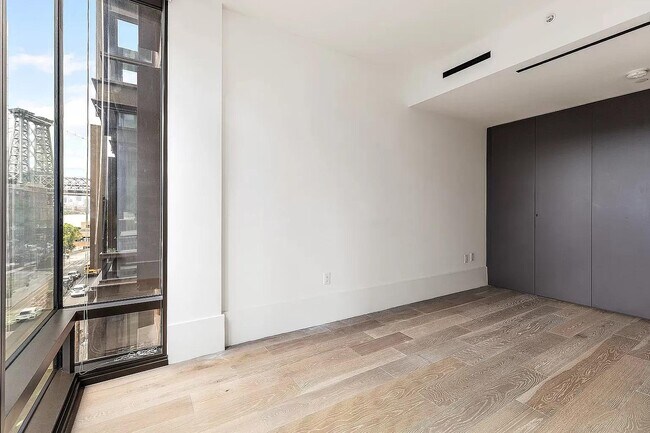 Foto del edificio - 429 Kent Ave