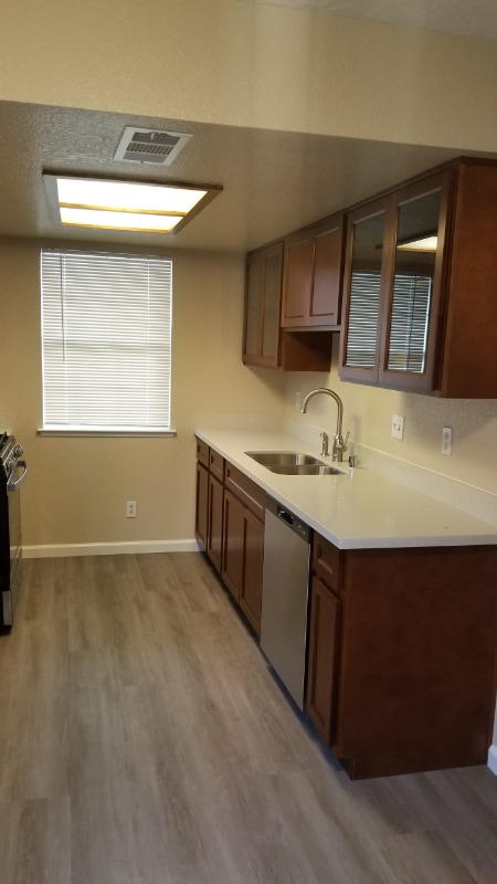 Building Photo - 1121 E St