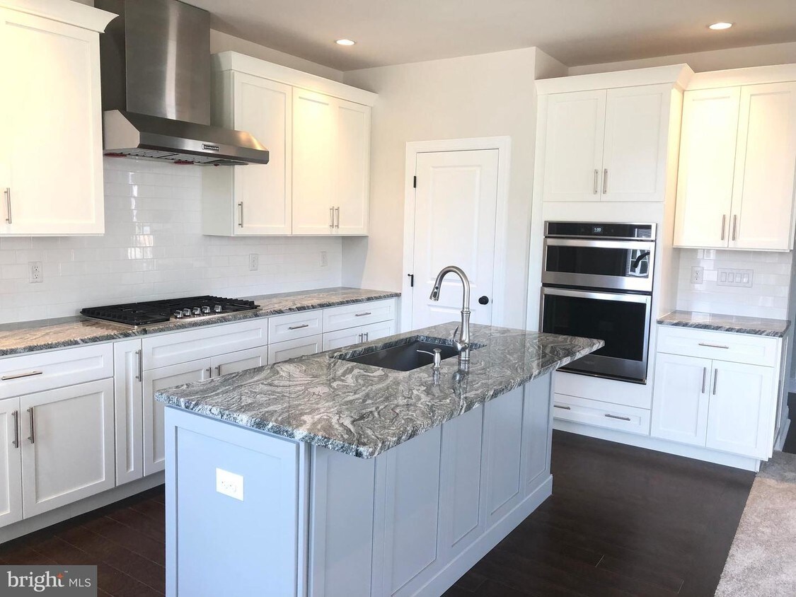 25 Sassafras Ln, Chester Springs, PA 19425 Townhome Rentals in