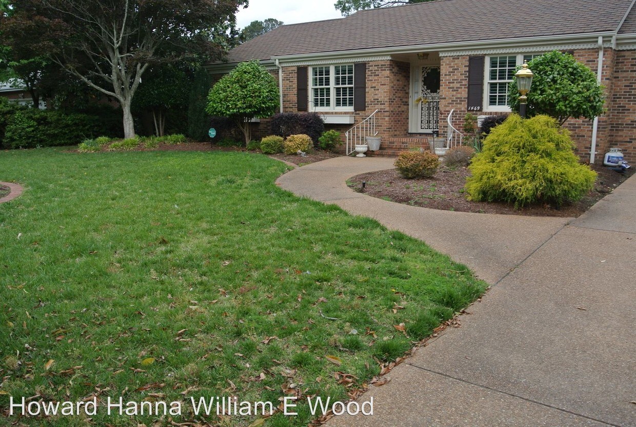 Foto principal - 1469 Five Forks Rd