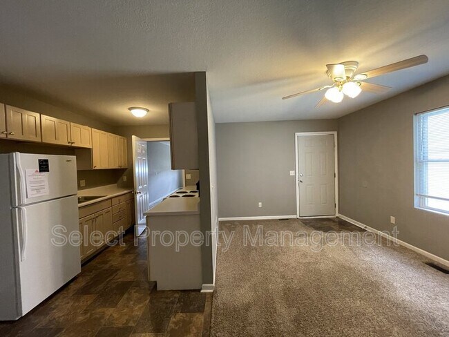 Foto del edificio - 2414 Alma St