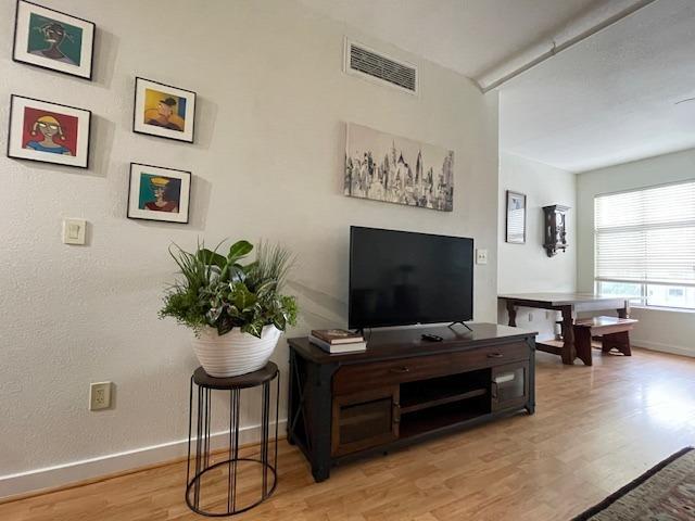 Foto del edificio - 711 W 26th St