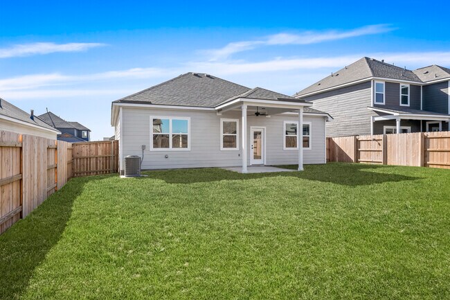 Building Photo - 125 Skyflower Ln