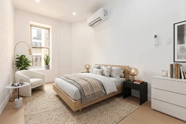 Foto del edificio - 246 E 53rd St