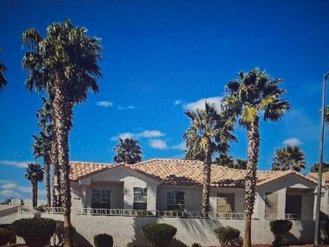 758 Mesa Springs Dr