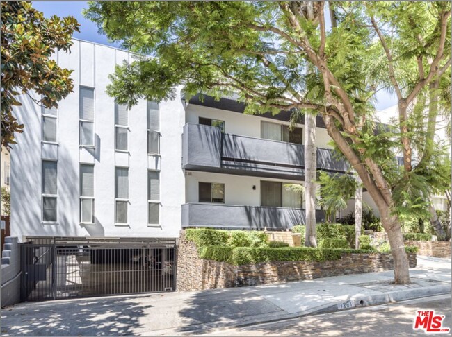 Foto del edificio - 1261 Laurel Ave