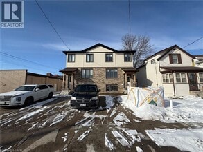 Building Photo - 675 Princess St