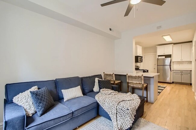 Foto del edificio - 1629 W Julian St