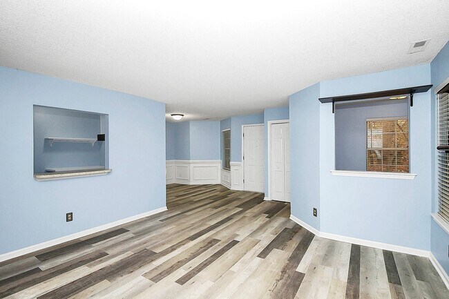Foto del edificio - 6523 Clavell Lane, Unit E, Charlotte, NC
