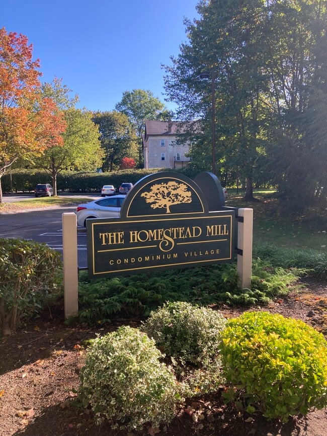 15 Higgins St Unit 120, Smithfield, RI 02917 Condo for Rent in