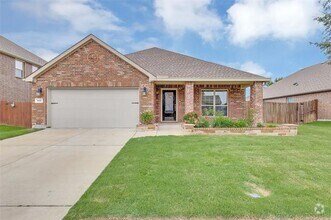 Building Photo - 813 Dickens Dr