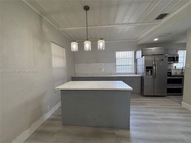 Foto del edificio - 5011 SW 5th St