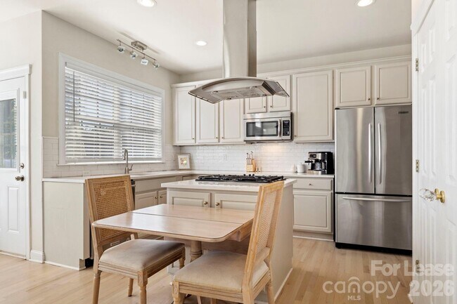 Building Photo - 4442 Huntscroft Ln